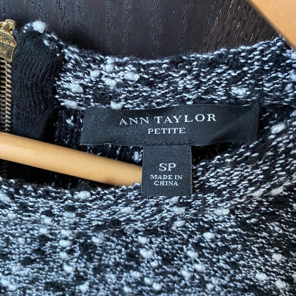 Ann Taylor Back Zip Shirt - Picture 3 of 4